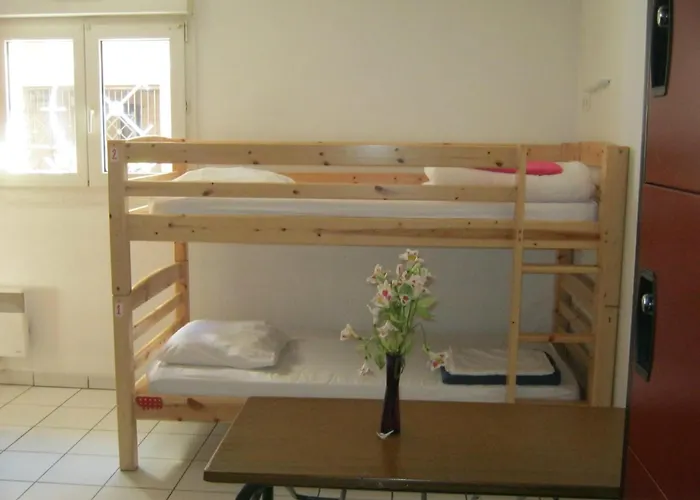 La Petite De Saint-sernin Albergue