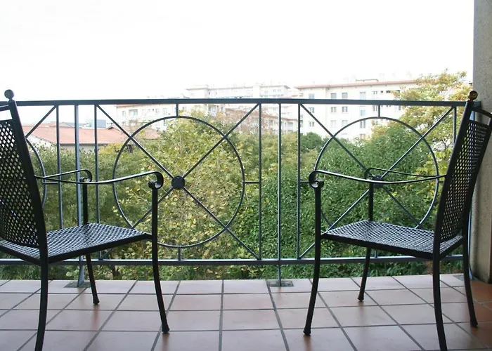 La Petite De Saint-sernin *