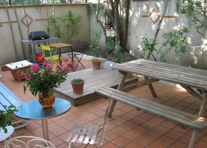 La Petite De Saint-sernin Hostel Toulouse