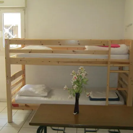 라 프티트 오베르쥬 생-세르냉 호스텔