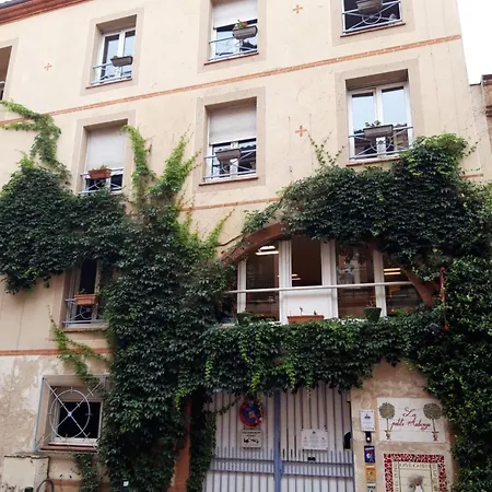 La Petite De Saint-sernin אכסניה