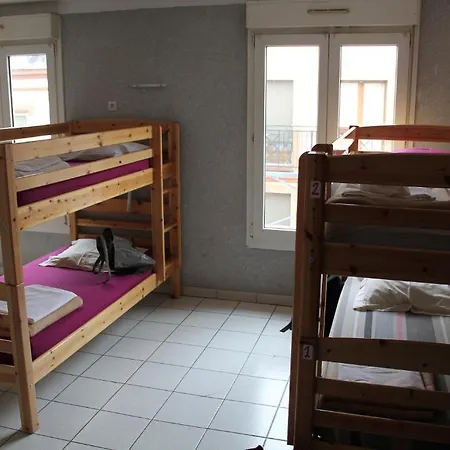 La Petite De Saint-sernin Hostel *