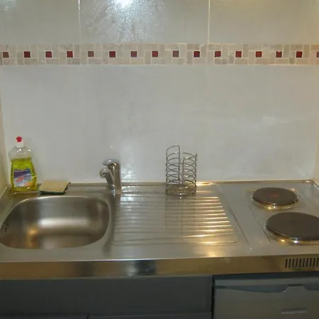 La Petite De Saint-sernin Hostel
